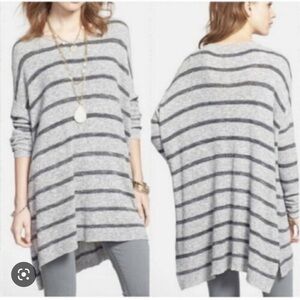 FREE PEOPLE ⭐️ “shipping news”sweat oversized